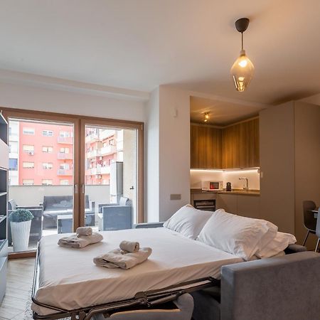Aurealiving - Trastevere Suite With Rooftop & Gym, Your Place In Róma Kültér fotó