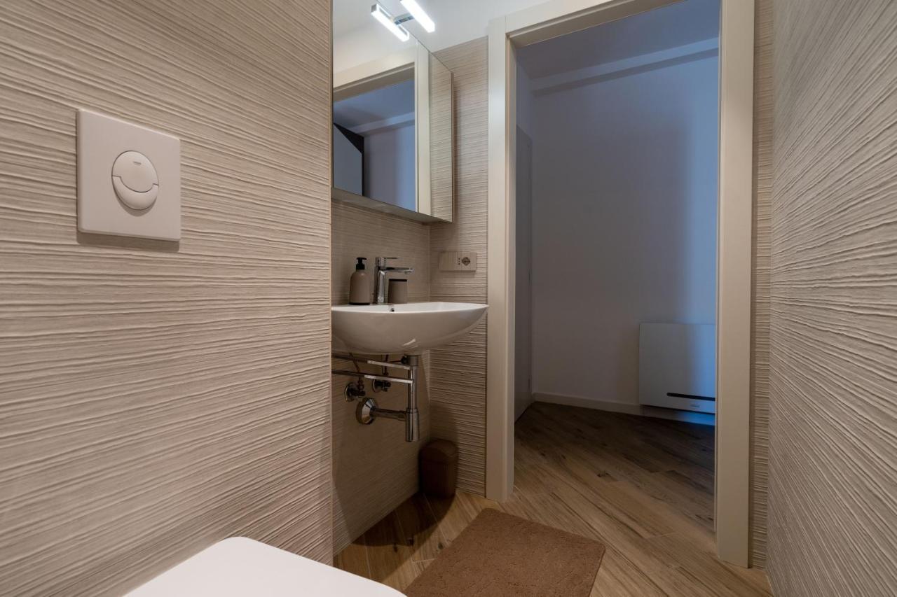 Aurealiving - Trastevere Suite With Rooftop & Gym, Your Place In Róma Kültér fotó